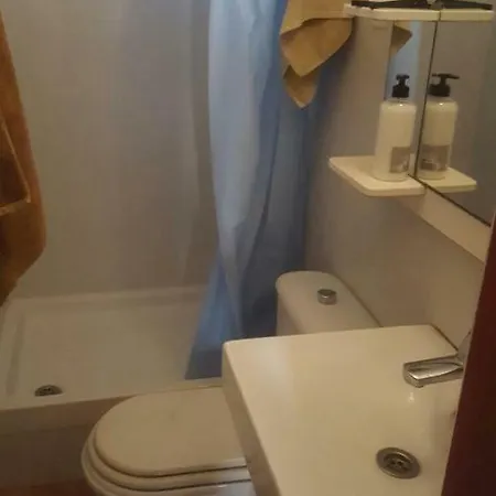 Single 200m From The Sea Homestay Valencia